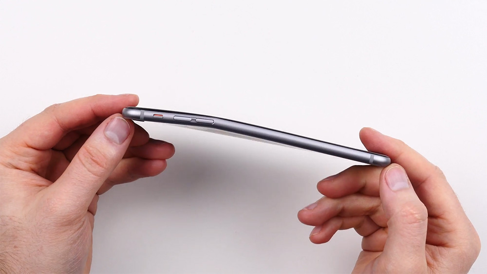 iPhone 6 Plus bending